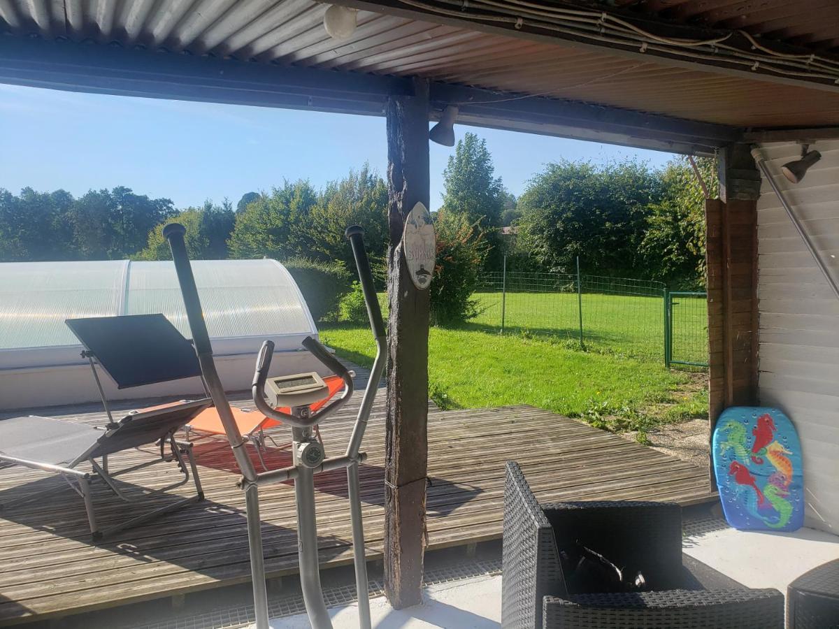 Villa Les 2 Chaumieres Avec Piscine Epinay Exterior foto