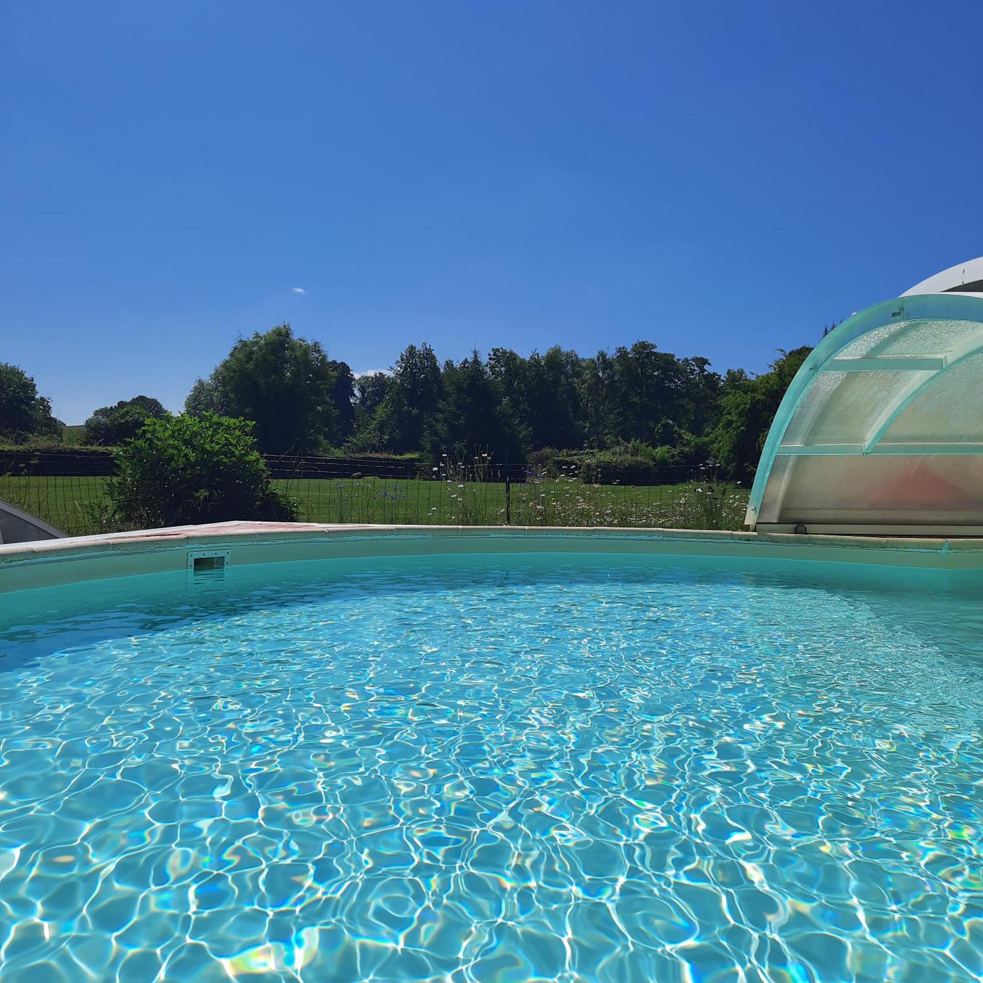 Villa Les 2 Chaumieres Avec Piscine Epinay Exterior foto
