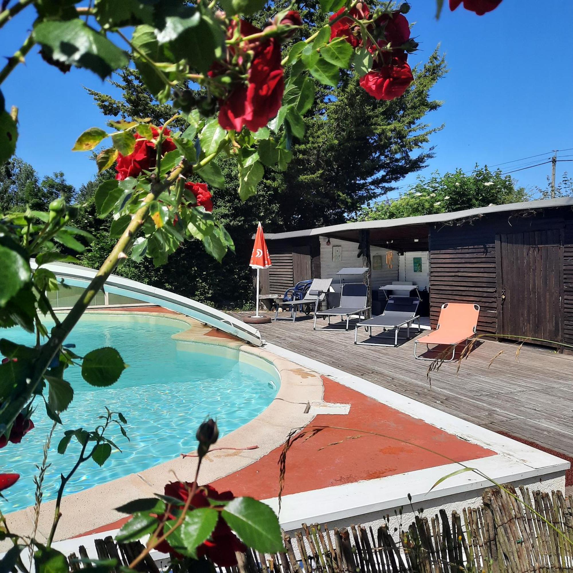 Villa Les 2 Chaumieres Avec Piscine Epinay Exterior foto